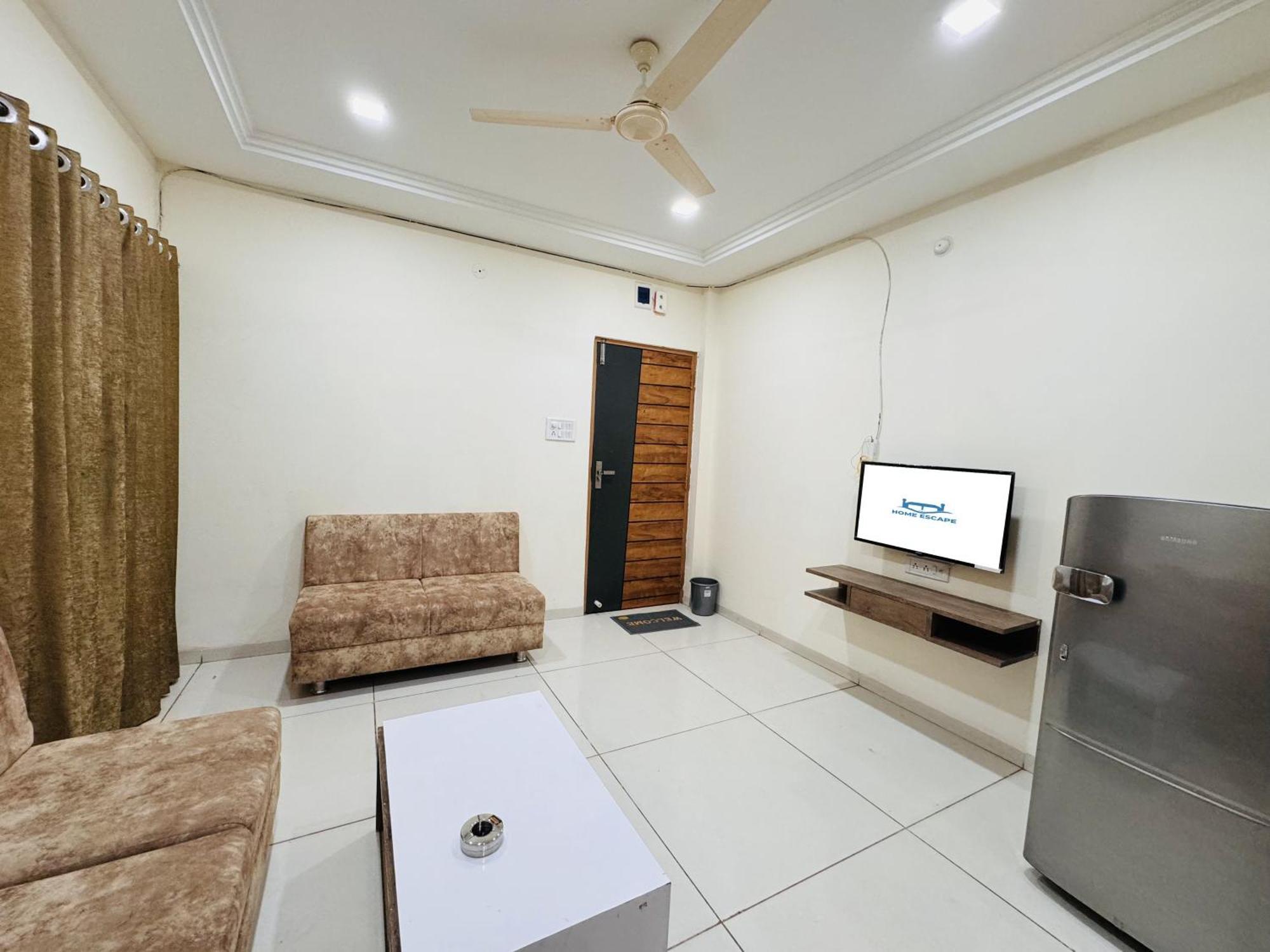 Home Escape 1Bhk Apartment Near Bombay Hospital Indore Bagian luar foto
