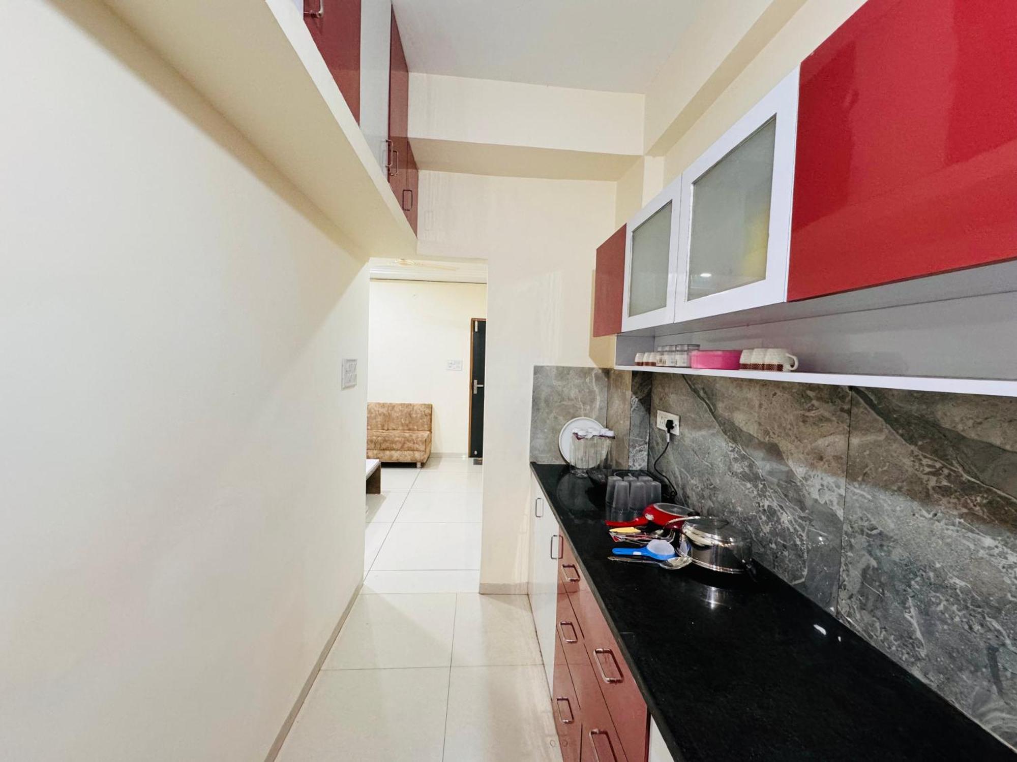 Home Escape 1Bhk Apartment Near Bombay Hospital Indore Bagian luar foto